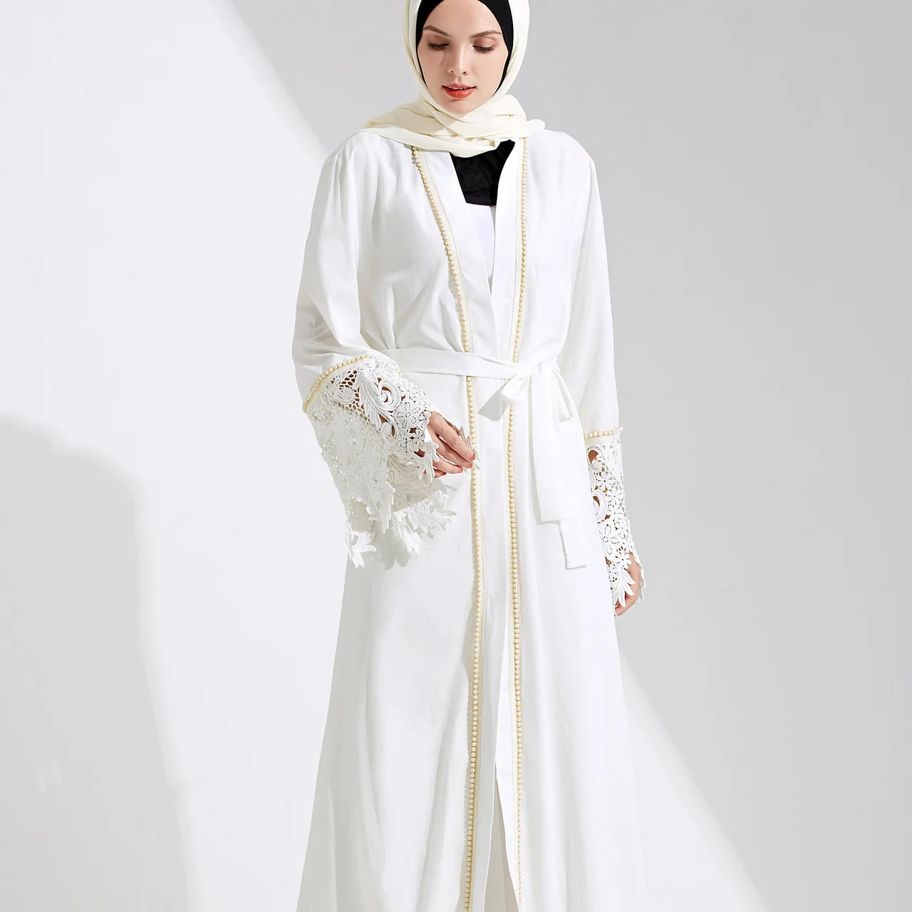 2021 мусульманская женская одежда, белый кружевной и жемчужный пэчворк, Дубайский кардиган, халат, платье Ближнего Востока с поясом, индийско...