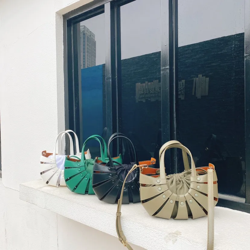 

Retro Handbags For Women 2021 Half Moon Design Totes Satchel Solid Color High-quality PU Leather Vintage Shoulder Messenger Bag
