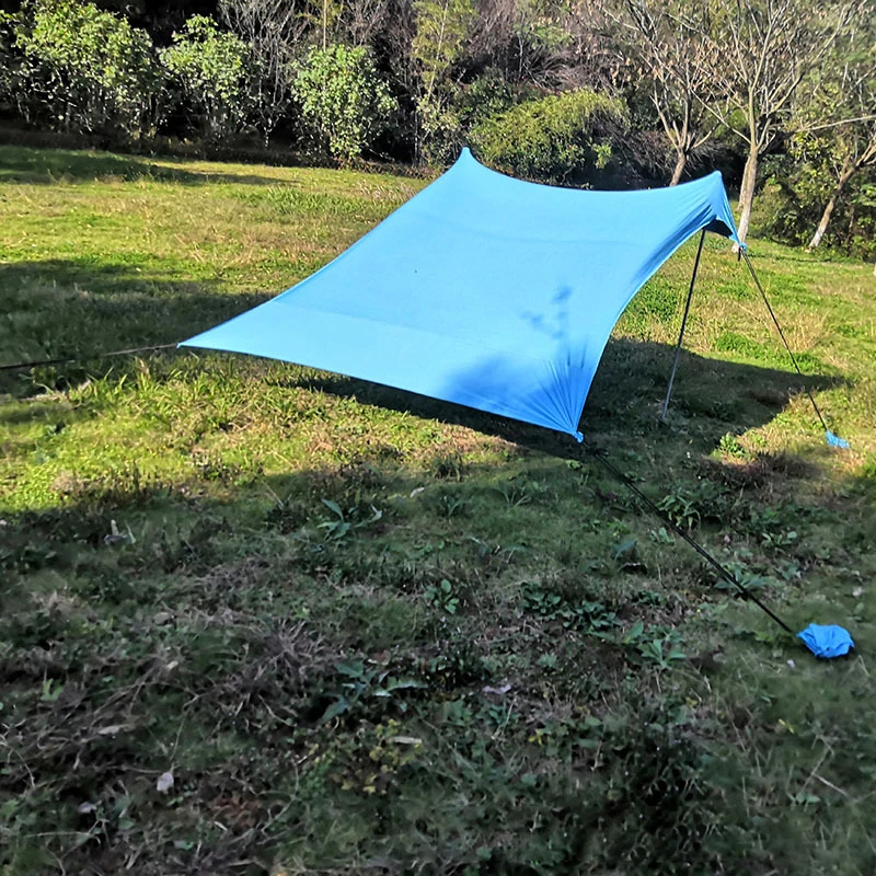 저렴한 휴대용 태양 그늘 텐트, 샌드백 UV 라이크라 대형 가족 캐노피 야외 낚시 피크닉 캠핑 해변 양산 천막 세트