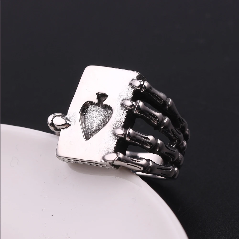 

Classic Retro Skull Hand Ring For Men Gothic Stainless Steel Skull Ace Of Spades Ring Women Fashion Punk Biker Jewelry Gift