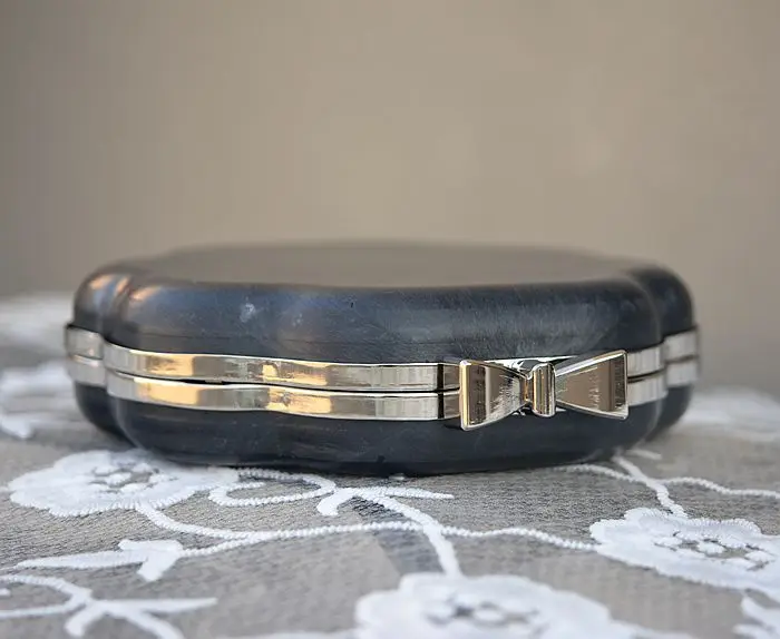 Металлическая оправа круглая для кошелька Серебристая или золотистая с черным