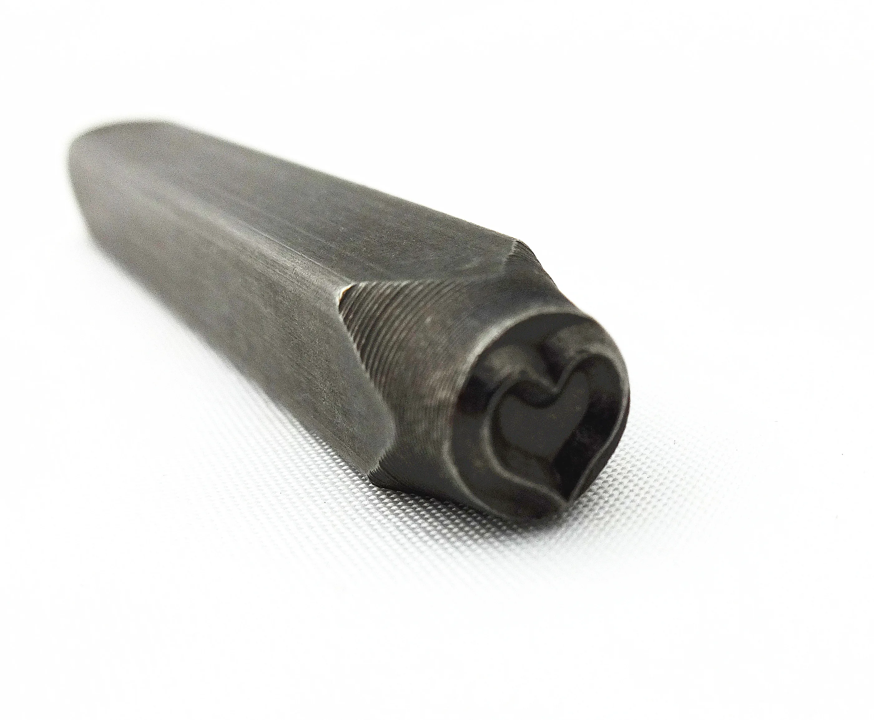 1 шт. стальные Кожевенные изделия штамповочный стемпер с узором в виде сердца