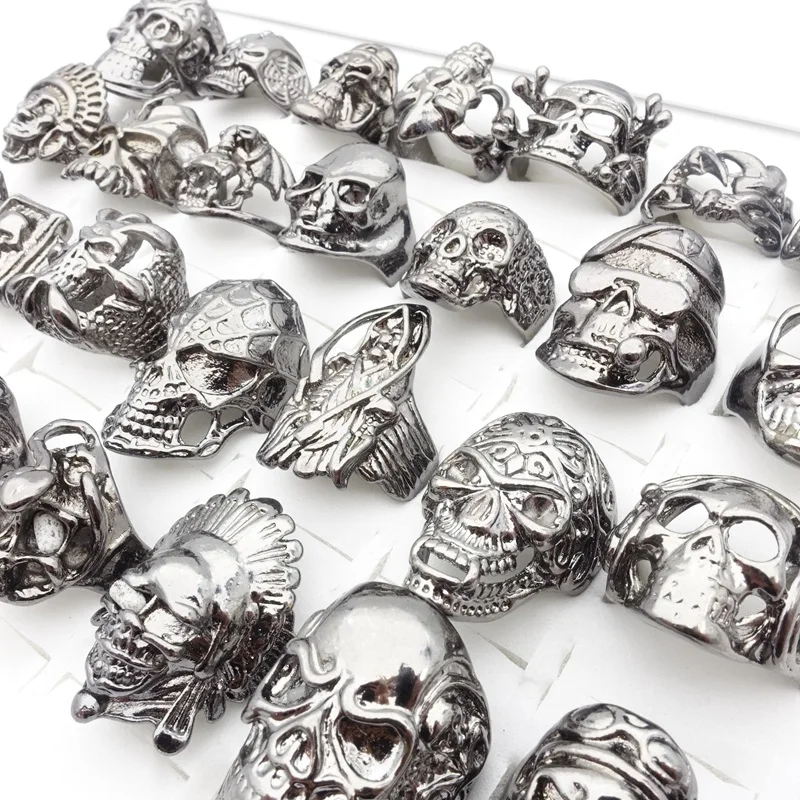 

MIXMAX Wholesale 30PCs Rings For Men Womens Bright Gray Skull Punk Skeleton Fashion Jewelry Mix Styles Party Favor Size 17-21