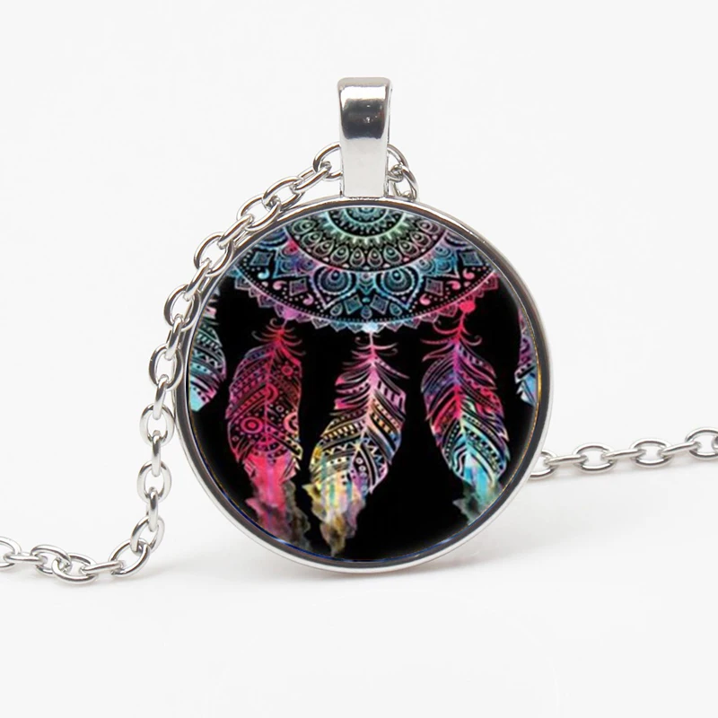 Цепочка-чокер с кристаллами в стиле ретро подвеской виде пули из тибетского