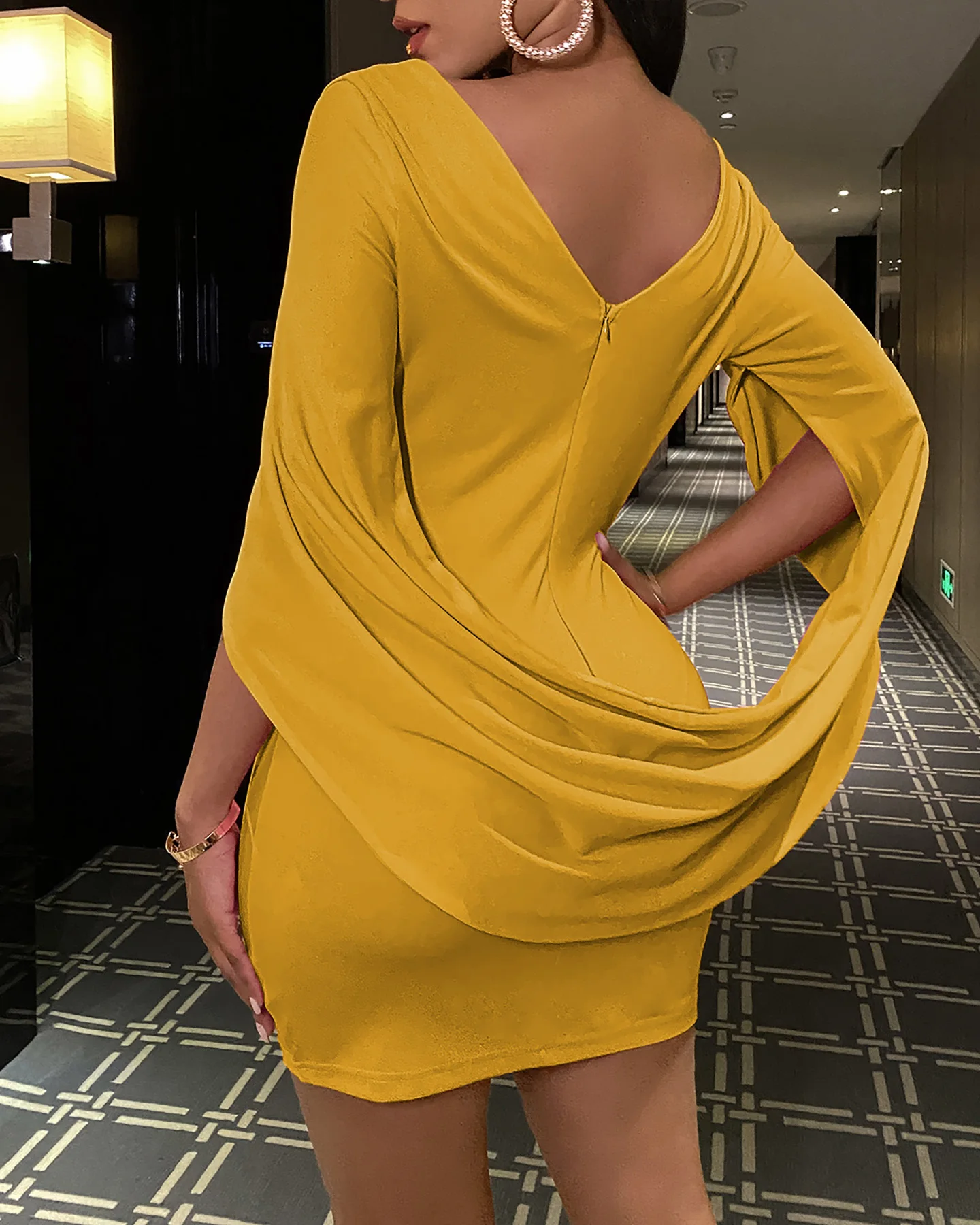 

2021 Fashion Women Elegant Casual Plain Cloak Design Ruched Bodycon Dress Lady Sexy V Neck Long Sleeve Slim Skinny Formal Dress