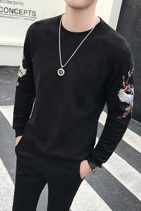 

style robes, British Red Crowned Crane , embroidered hoodies and crew neck leather collars