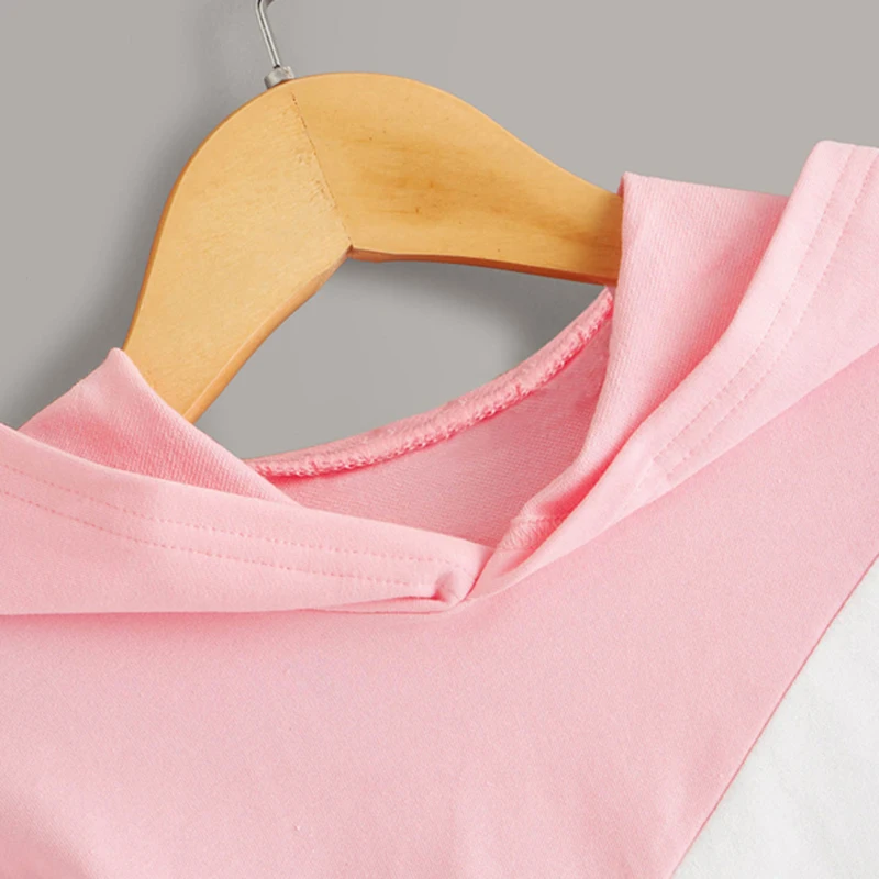 SHEIN Kiddie/Укороченный свитшот с капюшоном для маленьких девочек; Детские топы; коллекция года; осенние повседневные толстовки с длинными рукавами для подростков