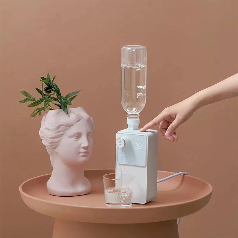 

2020 New XIAOMI MIJIA JMEY M2 Mini Protable Water Dispenser Instantly Heated Electric Bottled water pump portable water heater