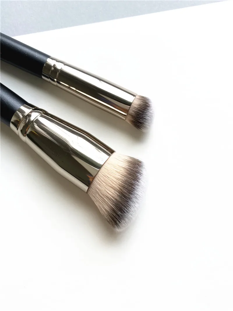 GOGORHEA BRUSH 170 Кисть для нанесения основы и 270 кисть консилера-синтетическая