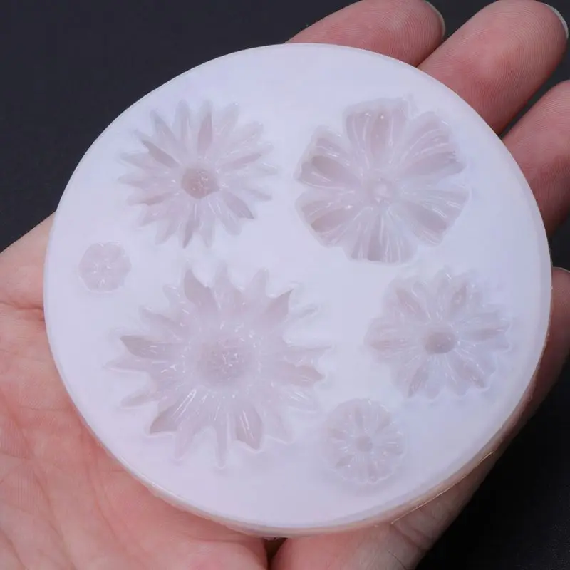 

Silicone Mold DIY Jewelry Making Floral Flower Pendant Mirror Epoxy Resin Crafts Dried Flower Resin Decorative DIY Hand Crafts