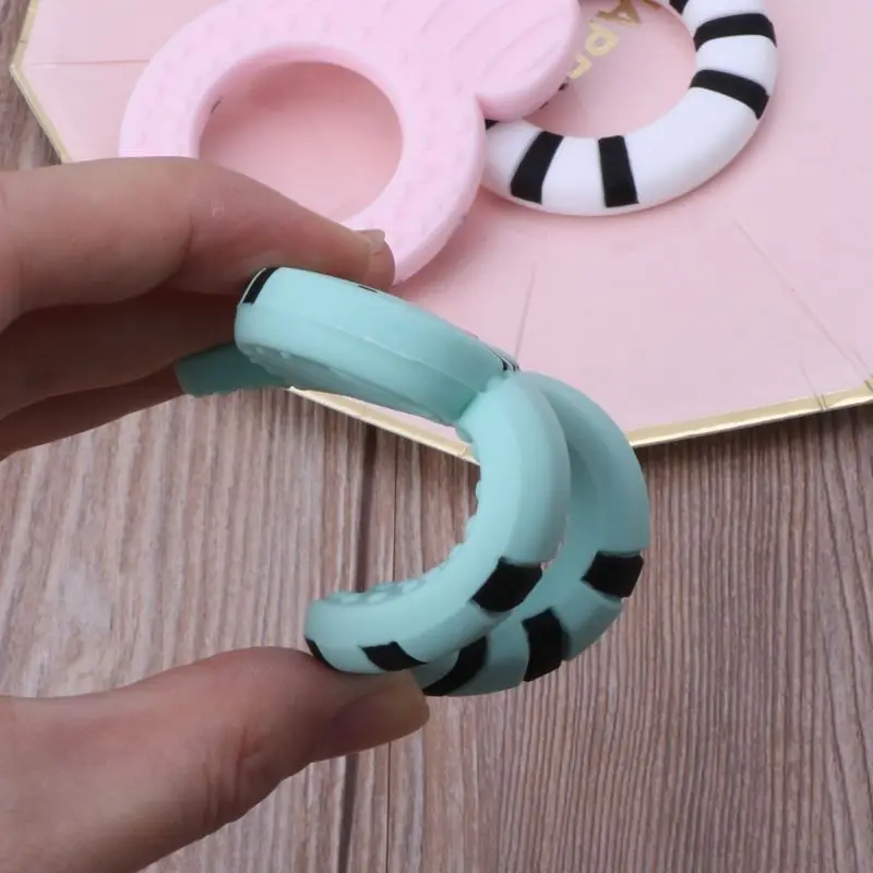 

2020 New Animal Baby Teething Toy Silicone Teether Baby BPA Free Cartoon Pendant Nursing Necklace Toddler Toys Chew