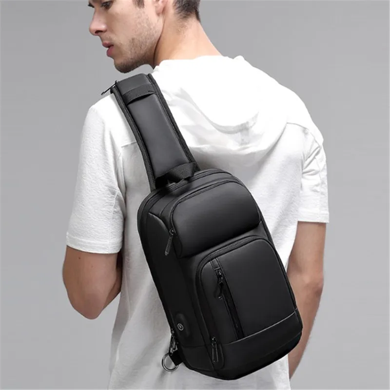 

Hot New leisure shoulder bag travel messenger bag Multi-function Waterproof nylon Custom Boutique fashion chest bag