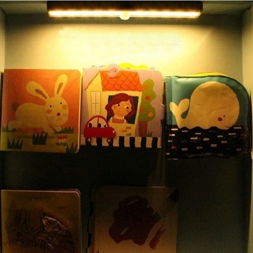 Светодиодный ночсветильник с питанием от батарейки и датчиком движения