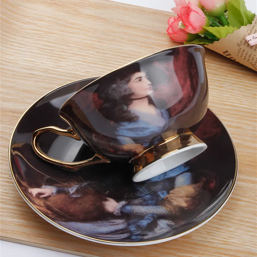 Набор кофейных чашек с рисунком в европейском стиле|Чашки и соусницы| |