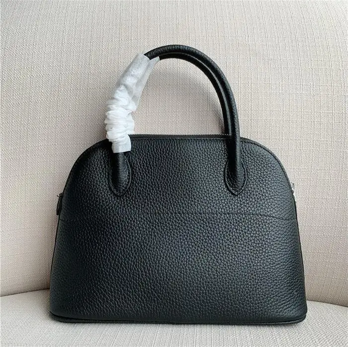 Сумка тоут женская из натуральной кожи мягкая брендовая дизайнерская сумочка