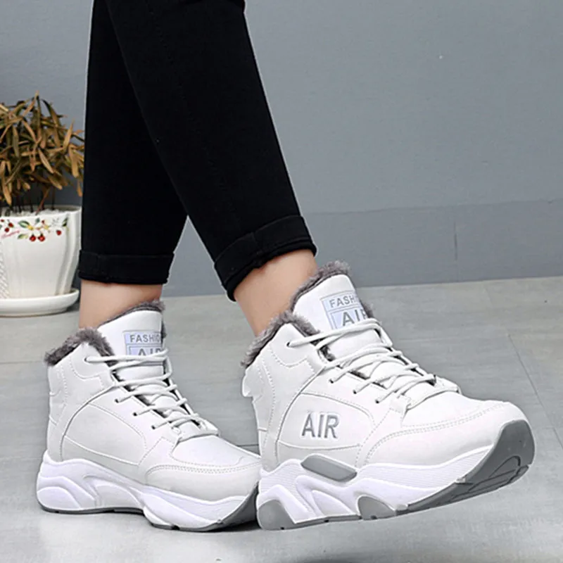 Женские кроссовки зимняя замшевая плюшевая обувь на платформе женские уличные с