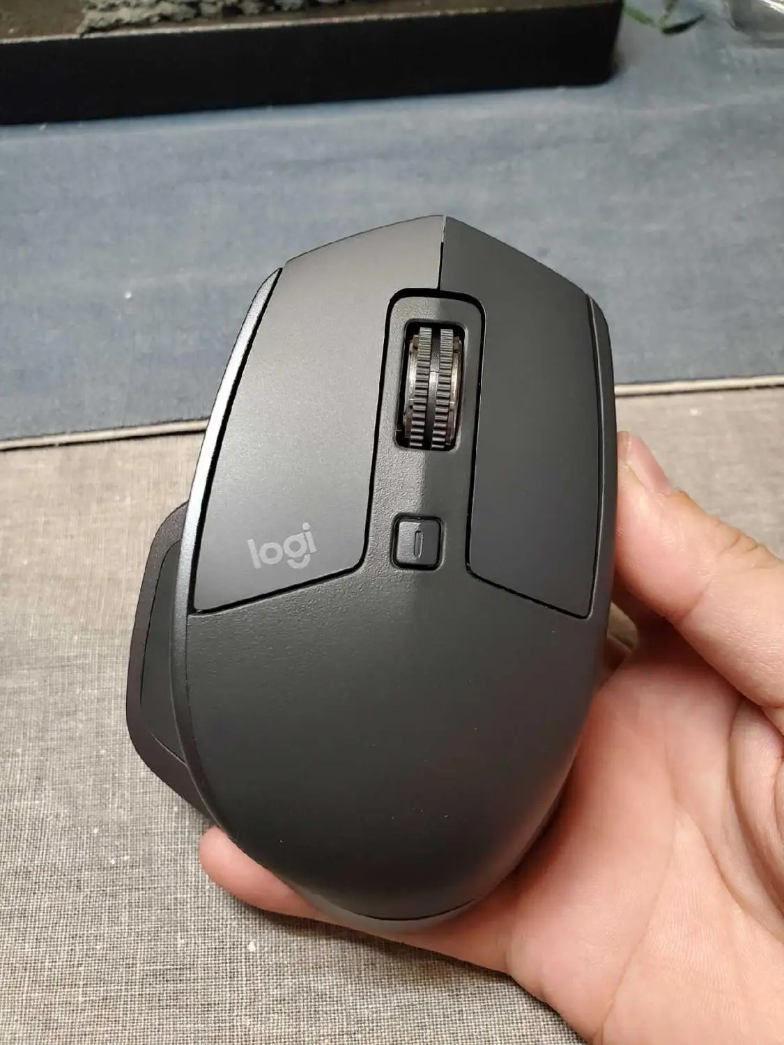 Офисная мышь Logitech MX MASTER 2S б/у 2 4G беспроводное подключение и Bluetooth нескольких