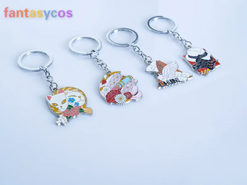 Брелок для ключей с изображением рассекающего демонов |