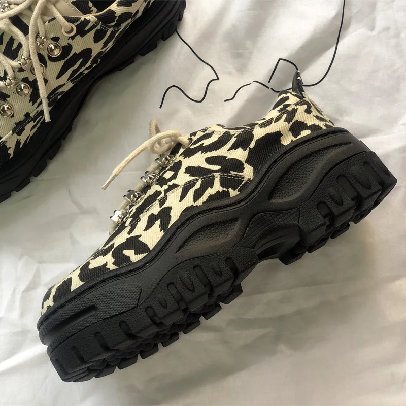 

2021 Spring Autumn New Thick-soled Leopard-print Canvas Sport Shoes Female Fashion Students Platform Lace Up Increase Sneakers