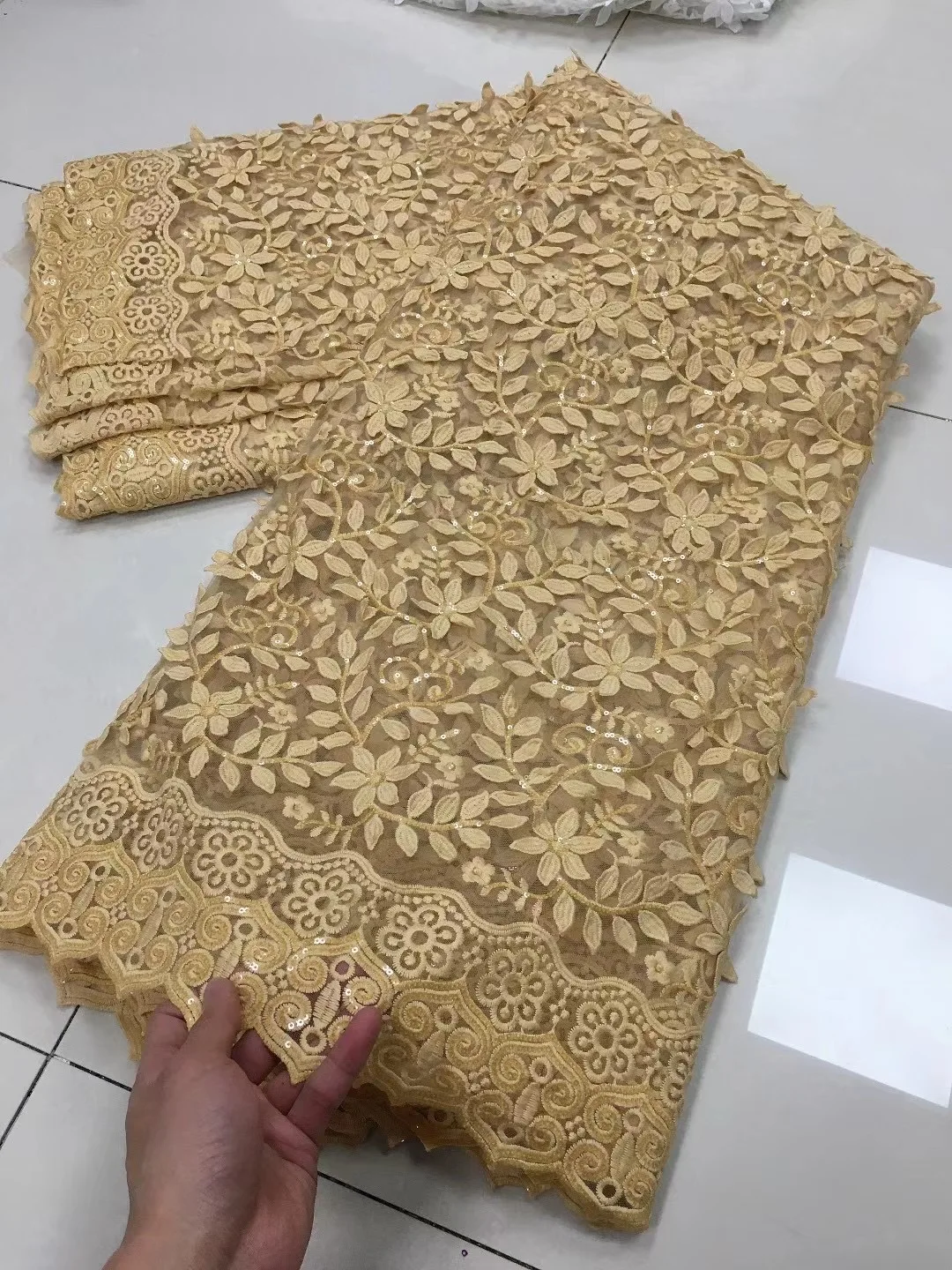 

African Sequins Net Lace Fabric 2021 High Quality Lace Elegant Nigerian Wedding Lace Fabrics Sewing French Tulle Lace
