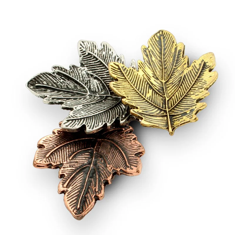 

JUJIE Mini Canada Brooch Maple Leaves Brooches For Women 3 Color Metals Brooch Decorative Brooch Travel Souvenir Jewelry Gifts