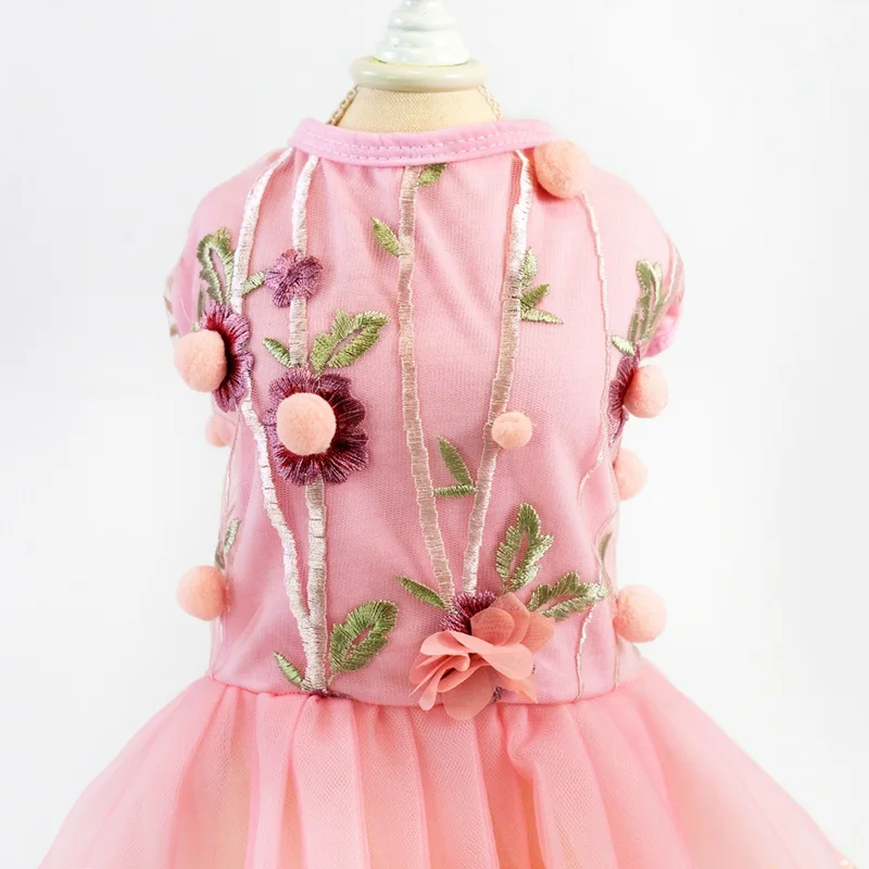Одежда для собак; сезон весна-лето; вечерние платья с вышивкой; roupa cachorro для маленьких и средних собак; Q1