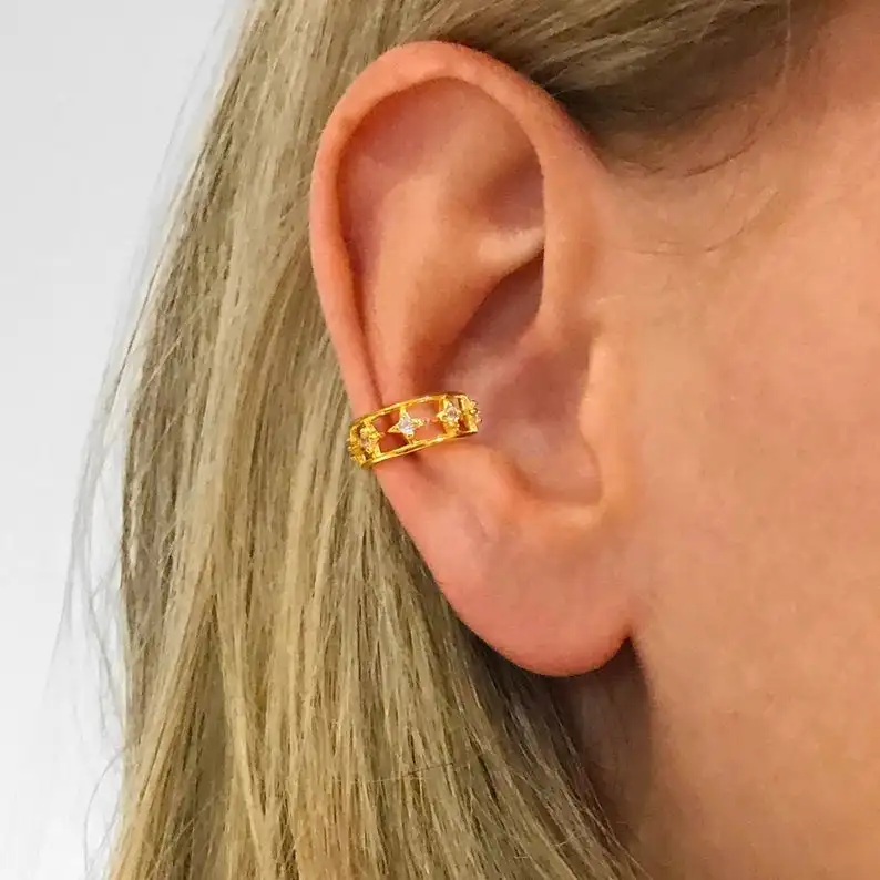 

1 Pcs Cute Mini No Piecing Engagement Earring Small Lucky Ear Cuff With Cutout Star Paved White Cz Shiny Jewelry For Women Gift