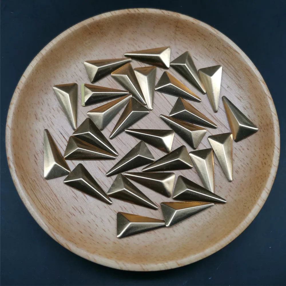 Шпильки в виде пирамиды горячей фиксации шпильки Tr модные заклепки алюминиевые