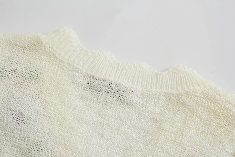 

Splend Moda Vintage Three-Dimensional Summer Fashion New Flower Embroidery V-Neck Knitted T-Shirt Thin Short-Sleeved Cardigan