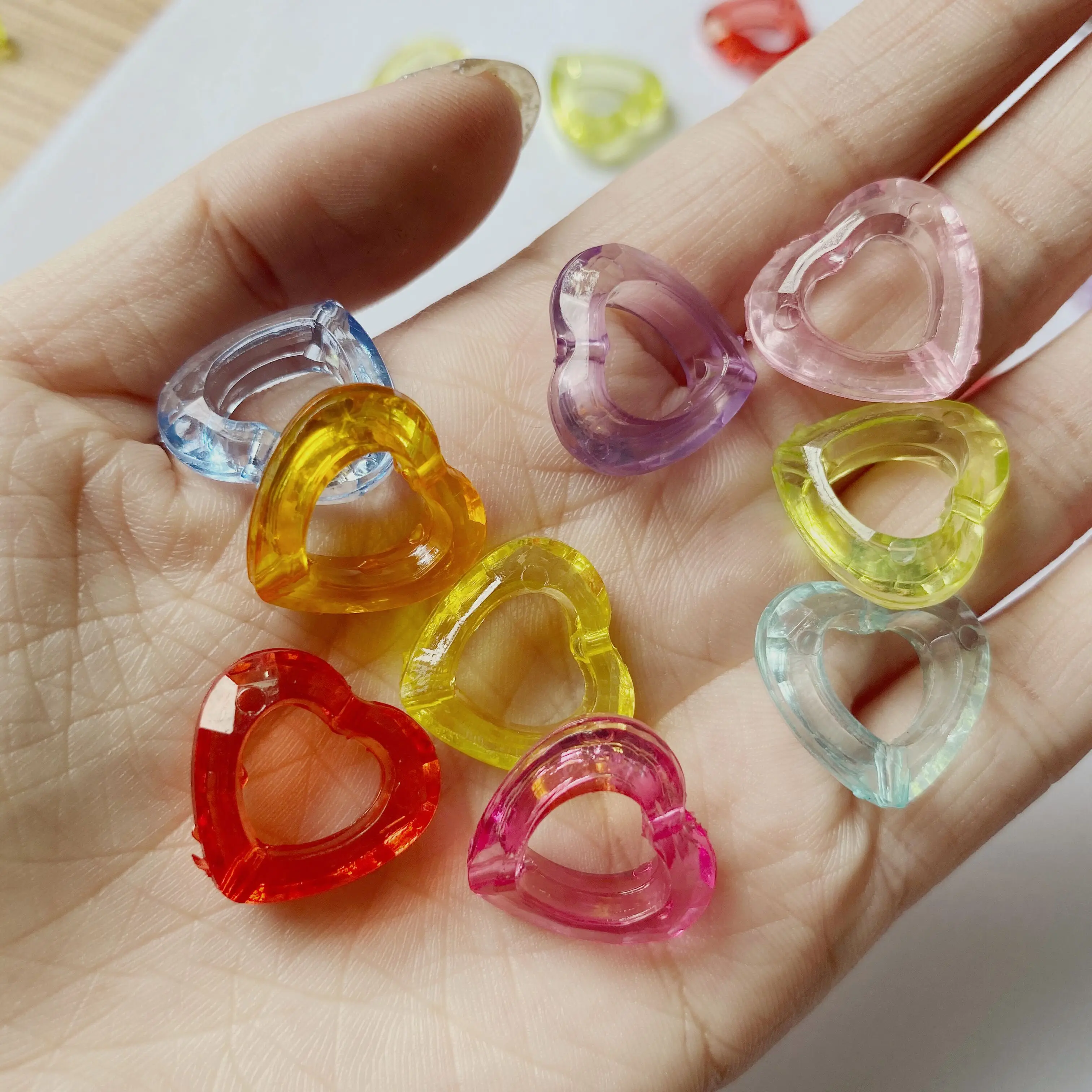 Акриловые бусины в форме сердца для изготовления ювелирных изделий сережек