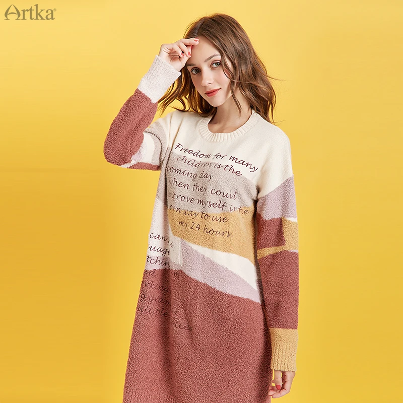 ARTKA, зимнее Новое Женское платье с вышитыми буквами, цветной Вязанный свитер, платья, толстый Свободный Длинный свитер, платье Y010091Q