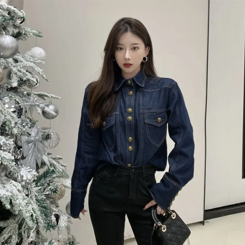 Женская джинсовая куртка зимняя с длинным рукавом и отложным воротником женская