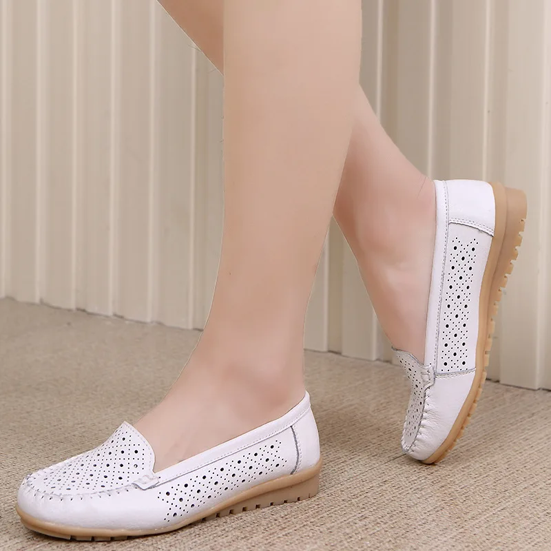 Женские лоферы с вырезом без застежки балетки из натуральной кожи на плоской