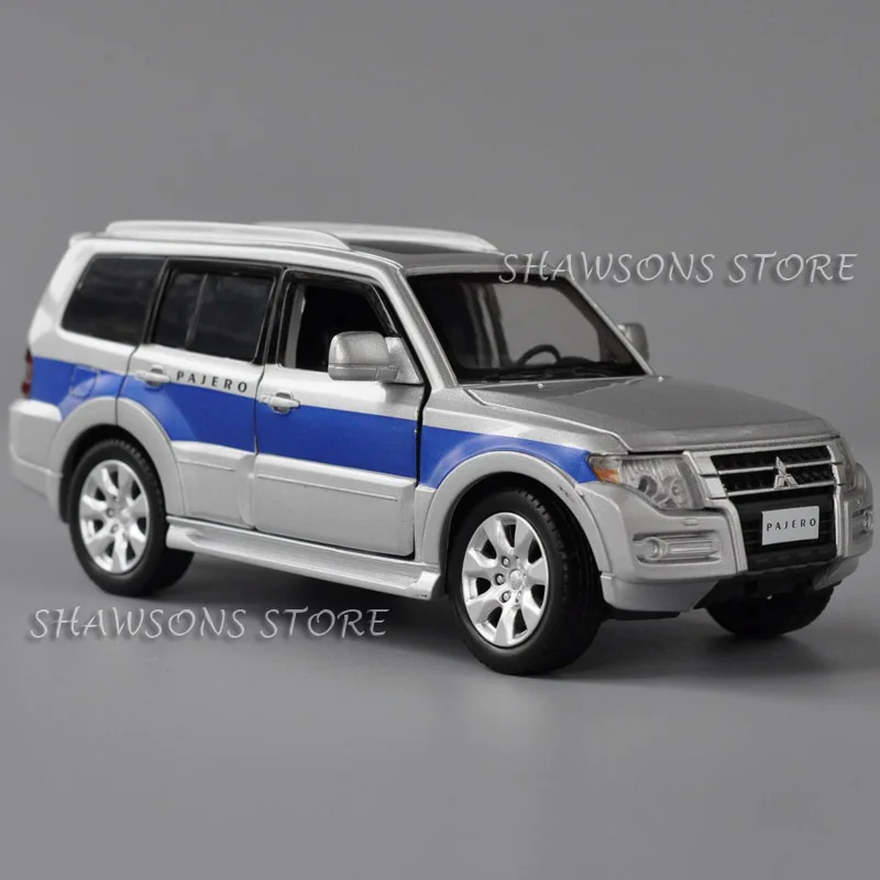 Литая металлическая модель автомобиля 1:32 игрушки Pajero SUV миниатюрная Реплика со