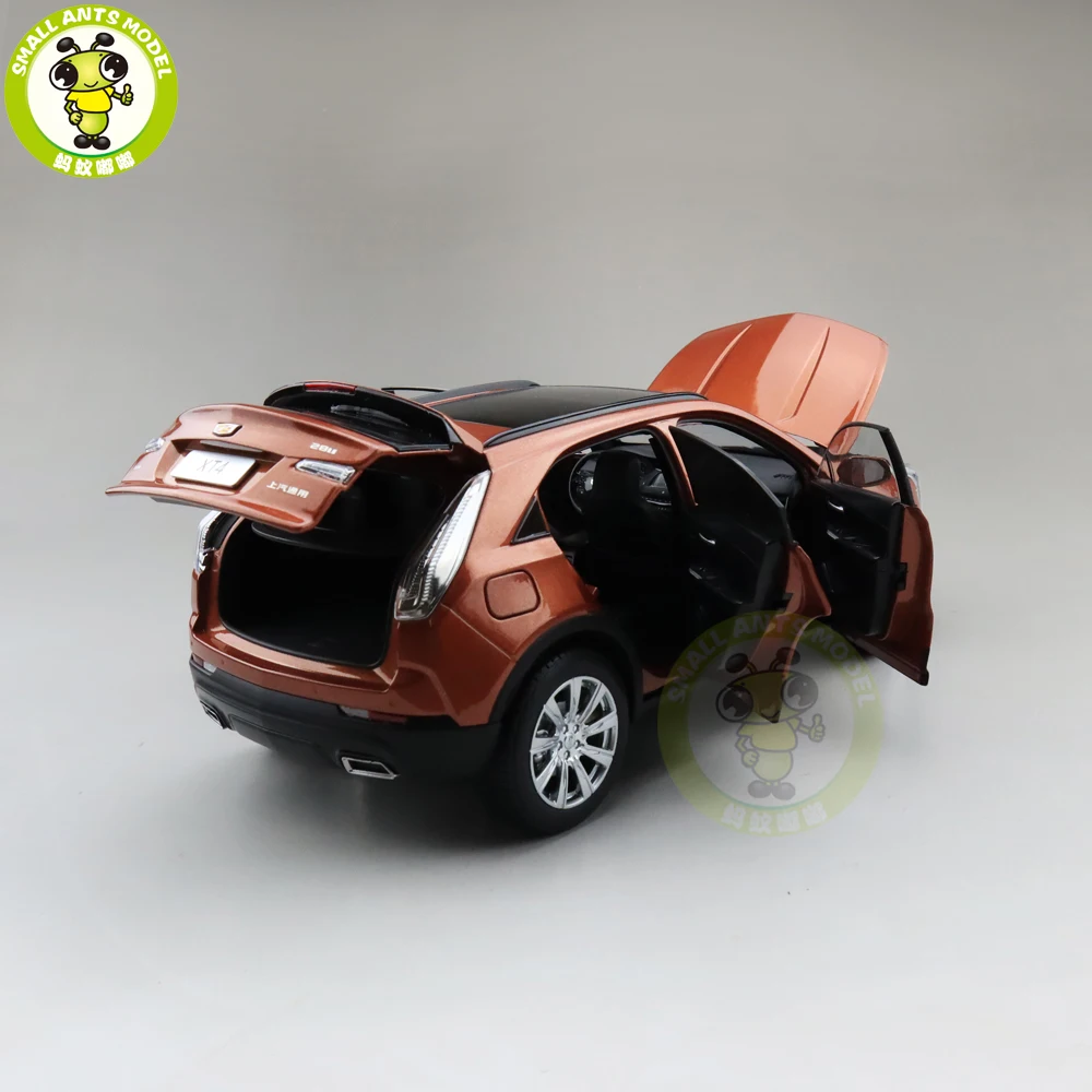 1/18 США GM Cadillac XT4 литой модельный автомобиль игрушка джип подарки для мальчиков и девочек