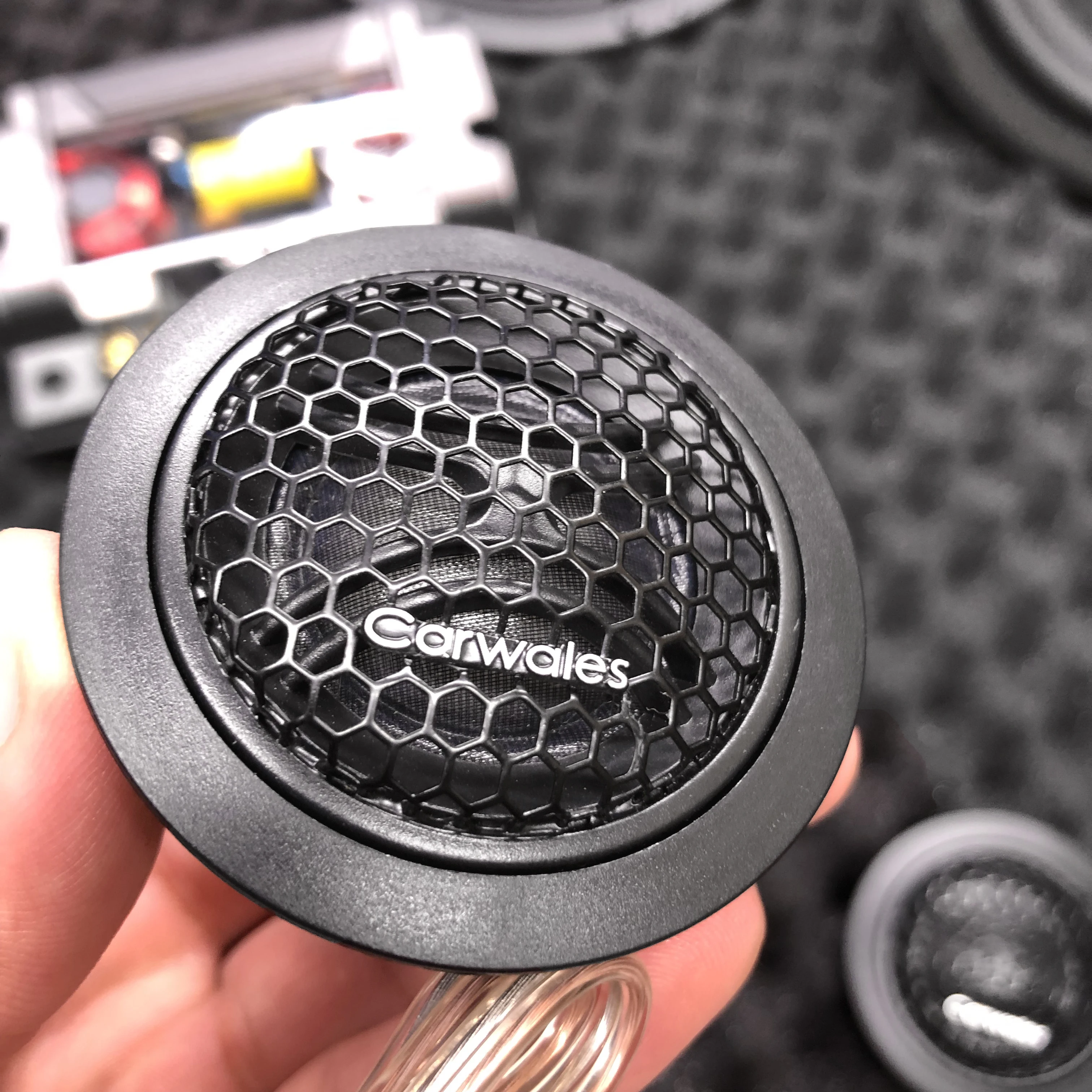

6,5 4 220 2- HIFI , 2