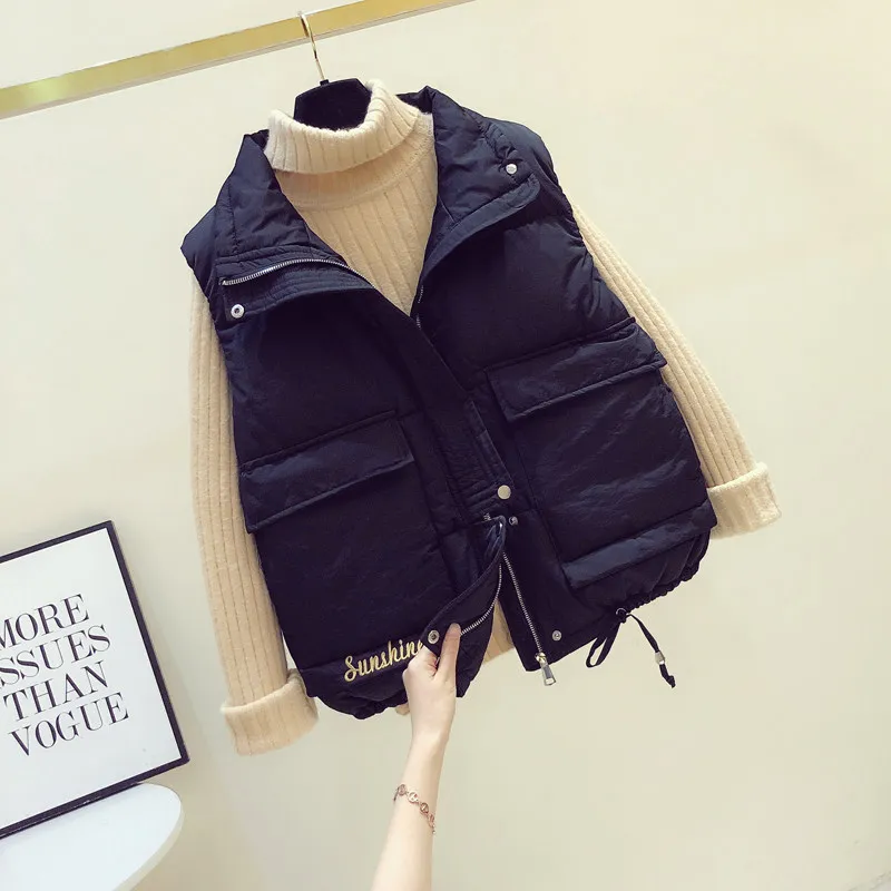 Женский короткий жилет с карманами теплый отложным воротником повседневная