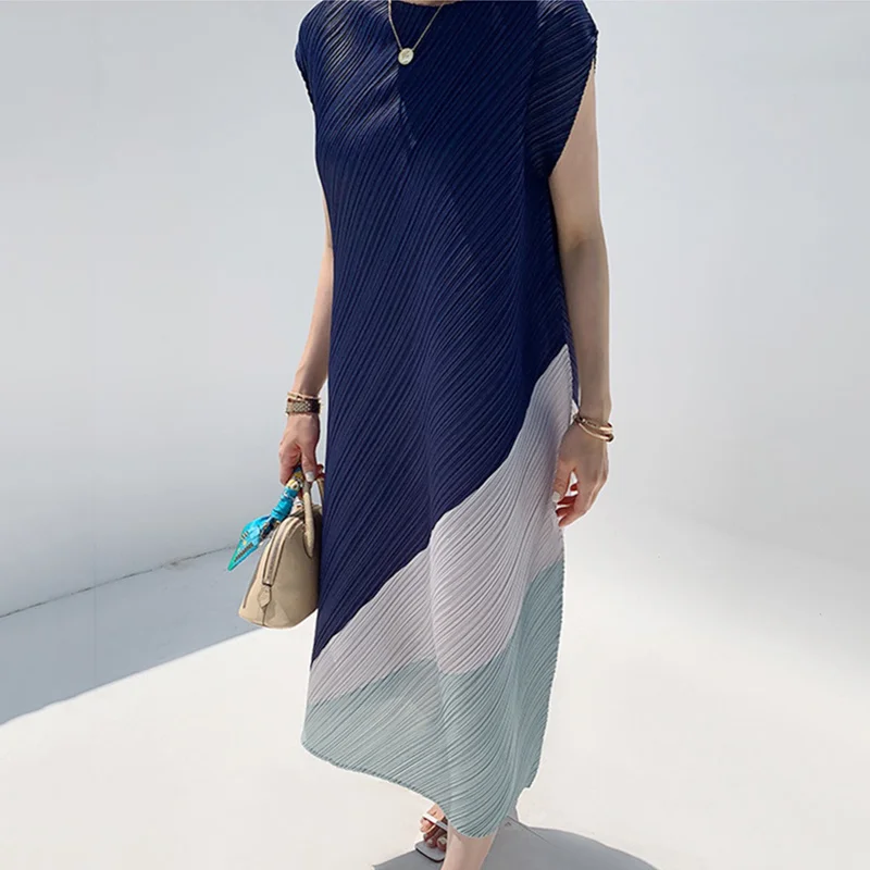 Корейское шикарное платье персонализированное с круглым вырезом контрастный