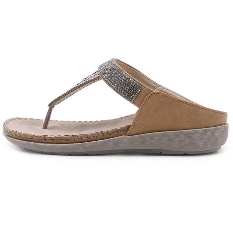 

Brand New Summer Women's Flip Flops Luxury Rhinestone Flat Slides Beach Female Outside Leisure Slippers