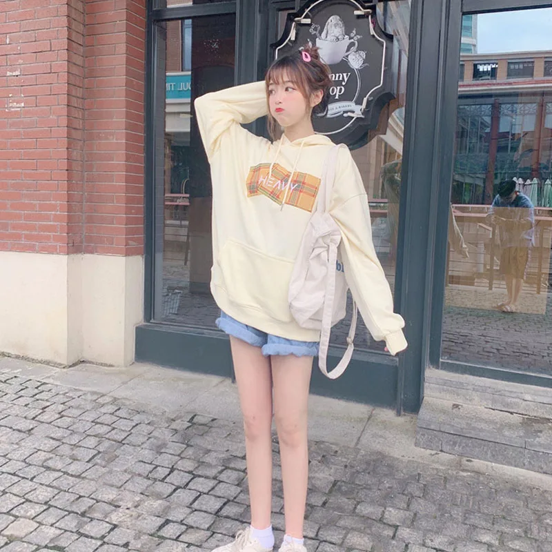 

NORMOV Women Sweatshirt Autumn LongSleeve Ployester Loose Print Blouse With Pocket Streetwear Hoodies Pullovers Cloth