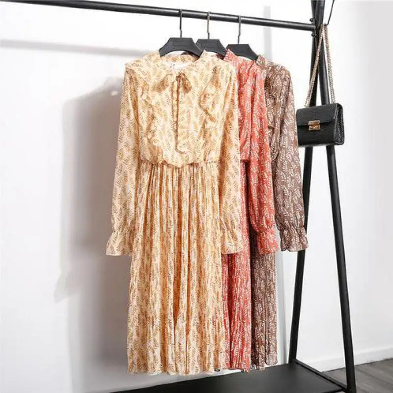 Женское шифоновое платье трапеция элегантное приталенное с длинным рукавом