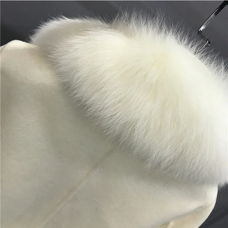Женское зимнее пальто с воротником из натурального Лисьего меха длинным рукавом