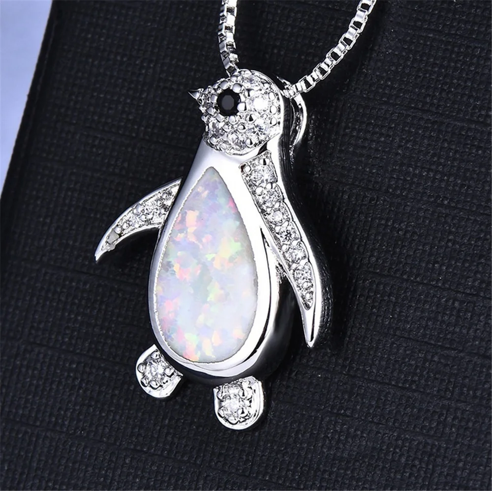 

Fashion Trend Exquisite Opal Little Penguin Shape Ladies Birthday Gift Necklace Anniversary Party Party Jewelry Wholesale