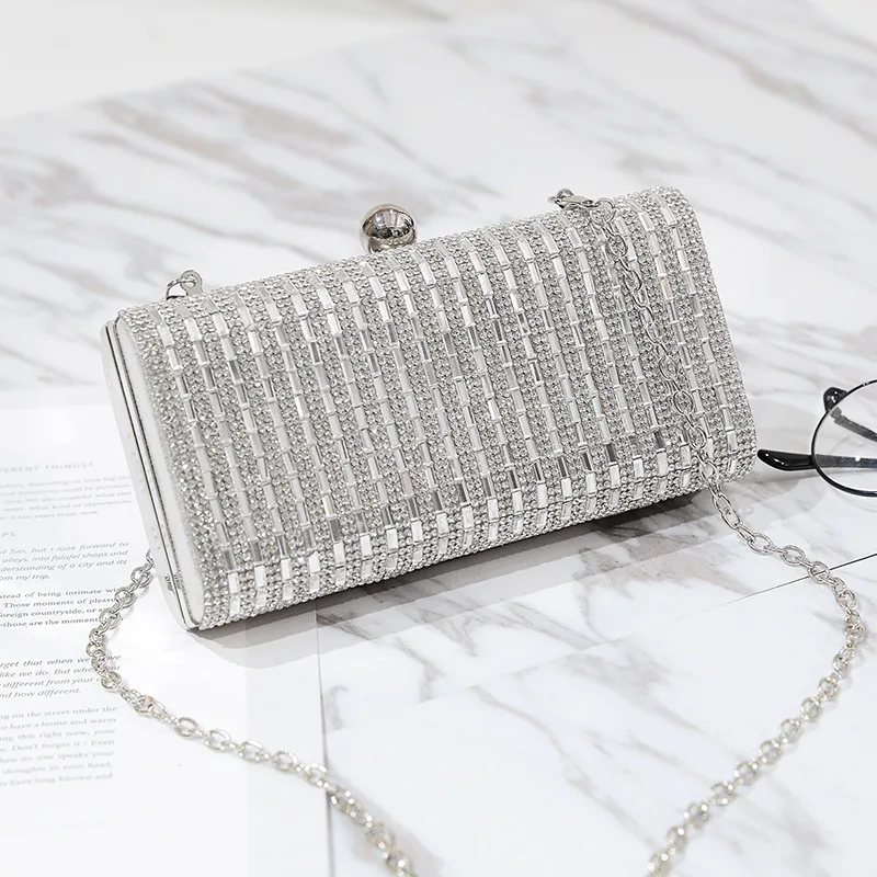 

Ladies Luxury Brand Crystal Diamond Dating Dinner Bag Fashion Button Metal Chain Mobile Phone Shoulder Messenger Clutch Purses