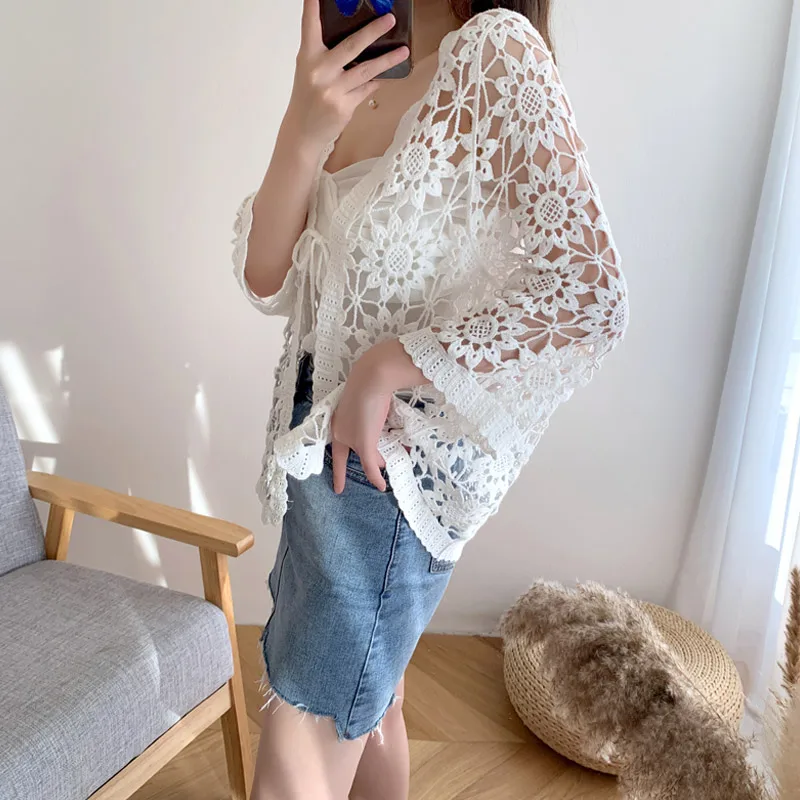 Женская винтажная кружевная блузка ажурная в Корейском стиле пикантный ажурный