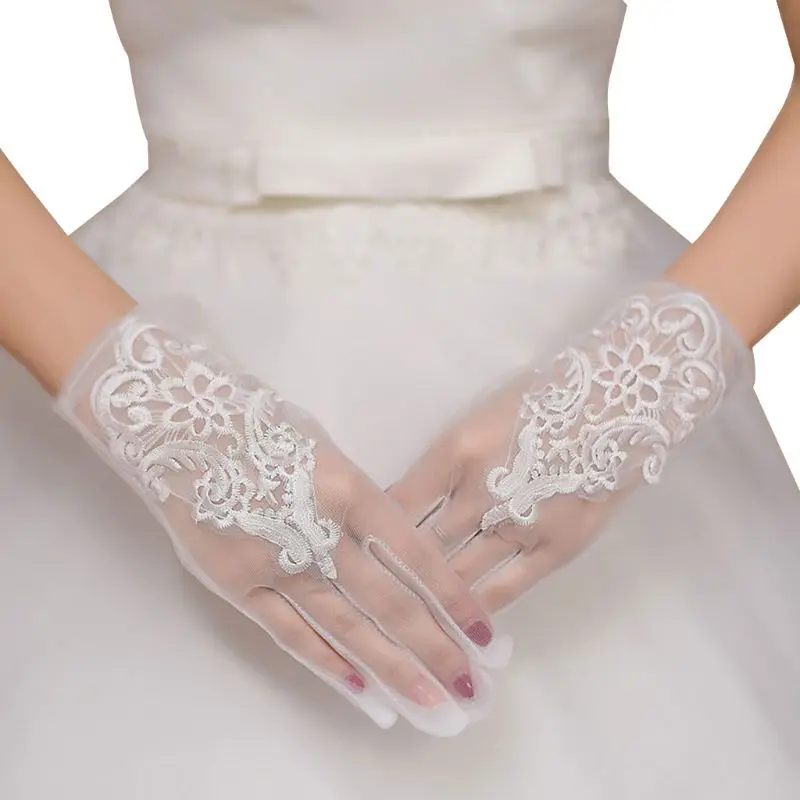

Glamour Bride Dress Gloves Lace Short Paragraph Mittens Wedding Dresses Accessories Charming Lady Women Glove with Fingers