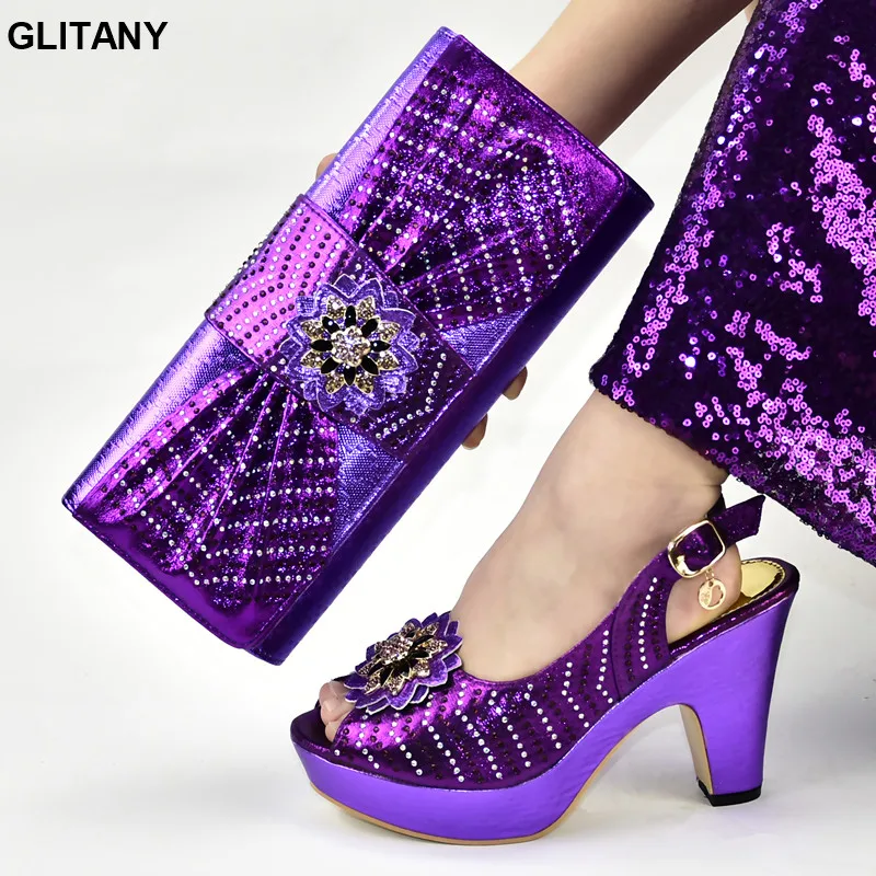 Итальянская обувь с сумочкой в комплекте Комплект из туфель и сумочки