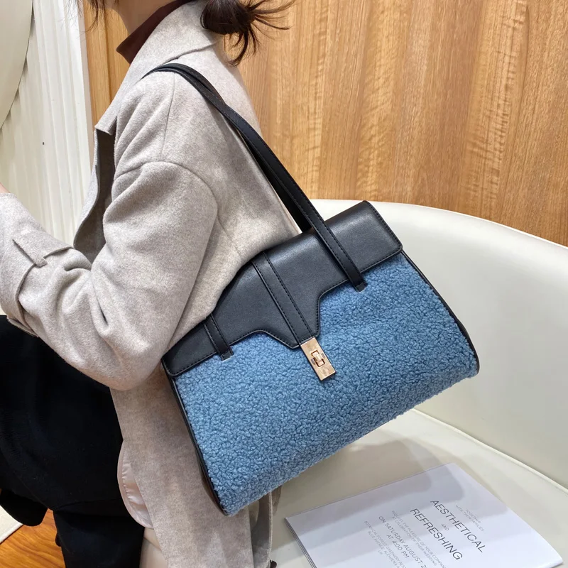 

2022 Elegant Women Large Capacity Solid Color Handbag Female Simple Blue White Shoulder Bags Big Totes Crossbody Bag Travel Bags