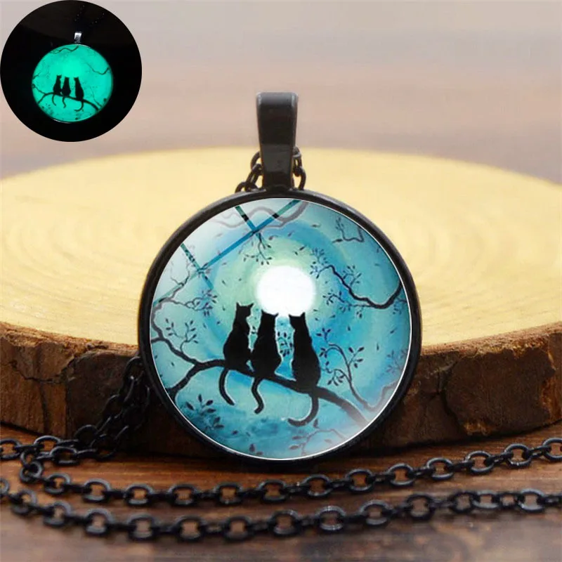Cross-border hot sale black cat under the stars luminous time gem necklace alloy pendant European and American popular |