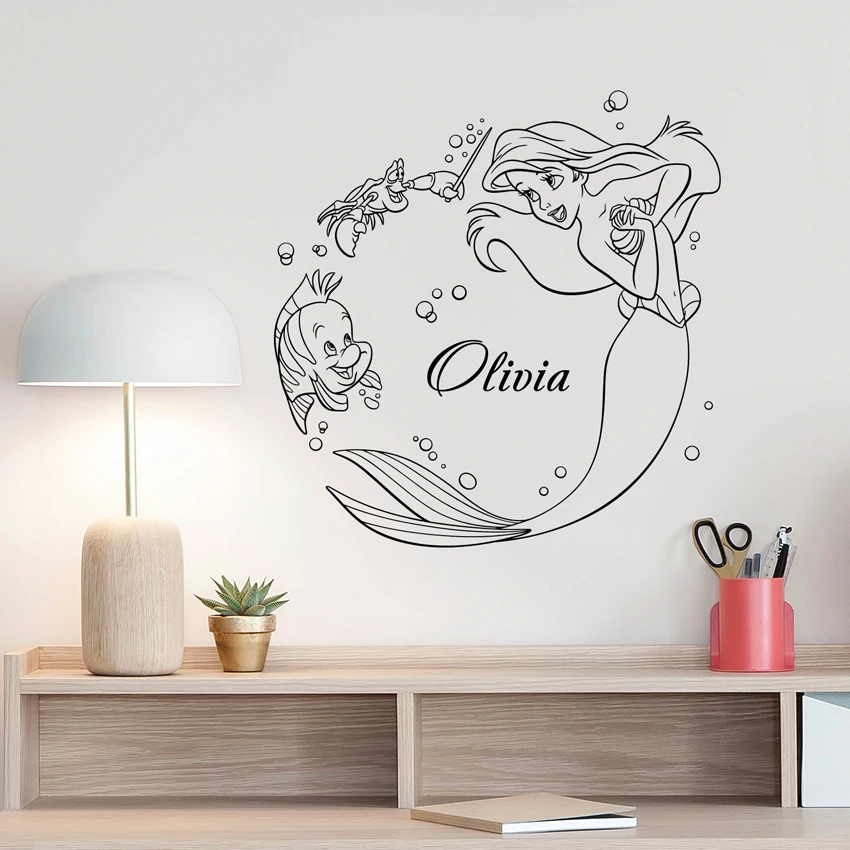 

Наклейка на стену Ариэль, Русалка, персонализированное имя, наклейка на стену для девочек, детей, для спальни, виниловый художественный пост...